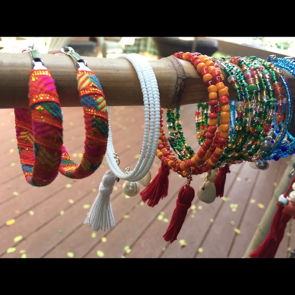 Bangles Lot for sale. Pearls/Cowrie is Sold - Picture 4 of 5
